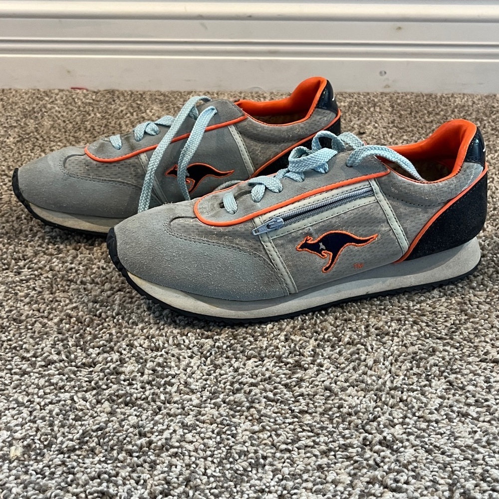 Vtg KangaROOS Zipper Pocket Shoes - Picture 3 of 9